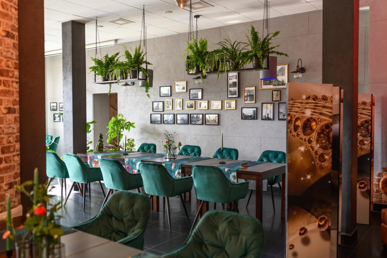 Nata Pokoje Goscinne Restauracja Libiaz Exterior foto