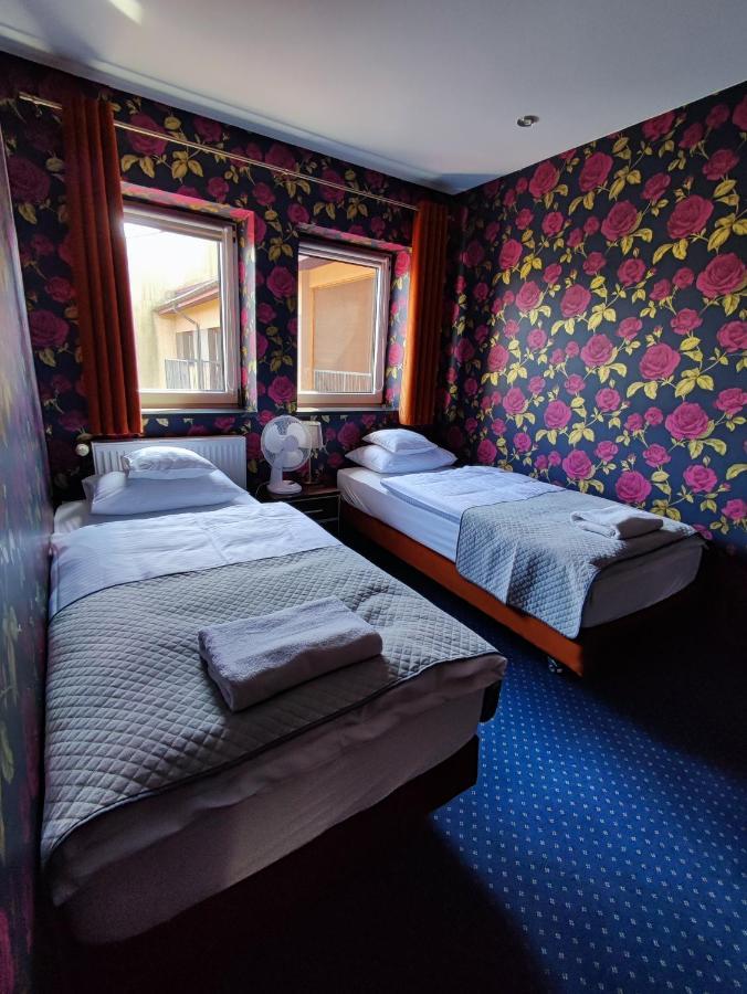Nata Pokoje Goscinne Restauracja Libiaz Exterior foto